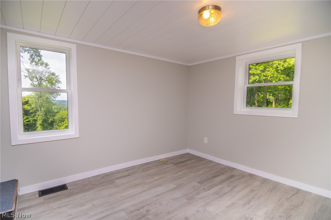 57087 Ferryview Road Martins Ferry, OH 43935 - Photo 20 of 32