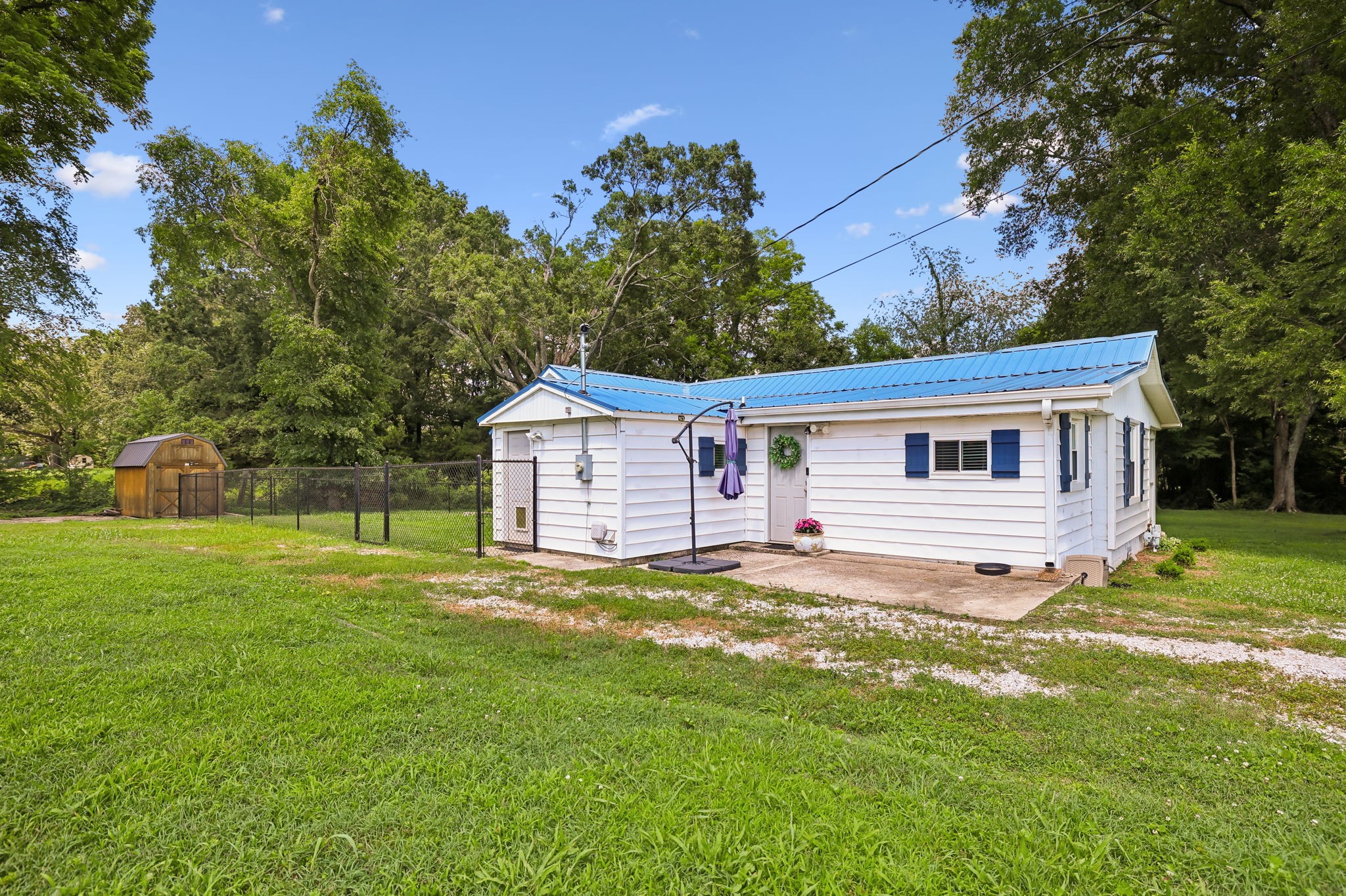 1466 Bible Crossing Road Winchester, TN 37398 - Photo 38 of 42 a view of a house with a yard