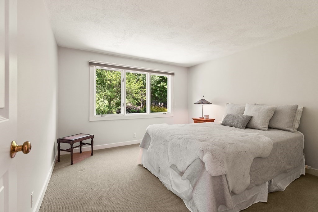 52 Potter Pond, Unit 52 Lexington, MA 02421 - Photo 20 of 29 Gallery Image 20