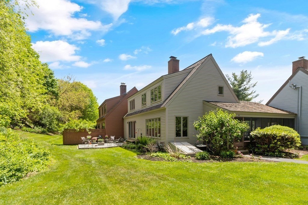 52 Potter Pond, Unit 52 Lexington, MA 02421 - Photo 2 of 29 Gallery Image 2