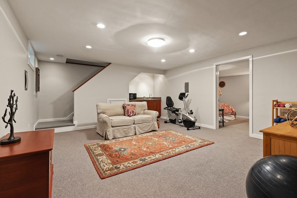 52 Potter Pond, Unit 52 Lexington, MA 02421 - Photo 23 of 29 Gallery Image 23