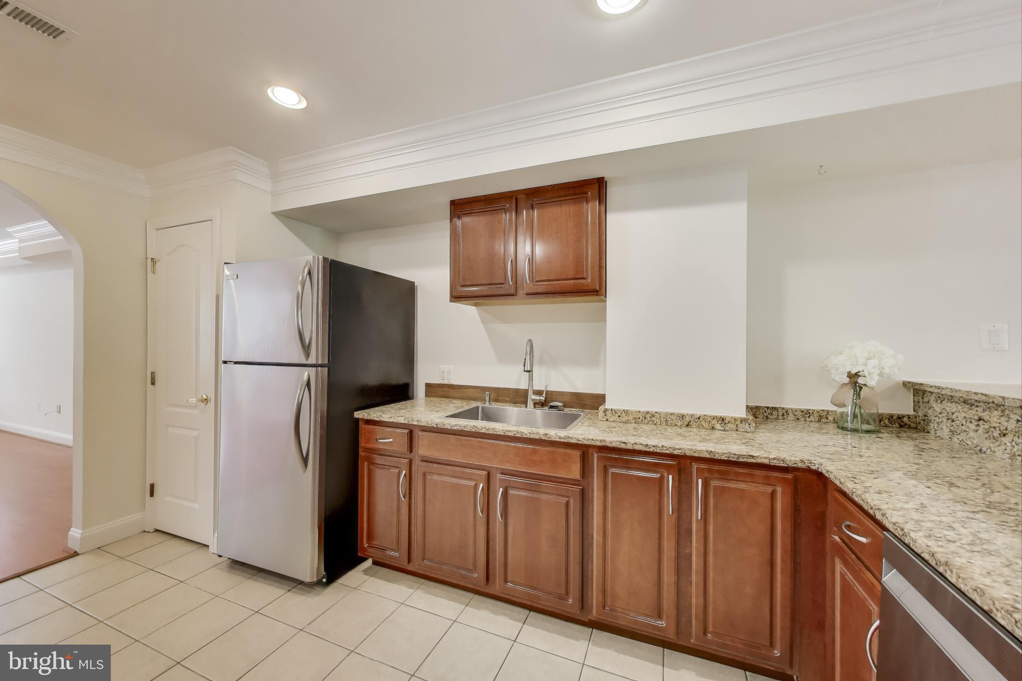 429 Shepherd Street Northwest, Unit 1 Washington, DC 20011 - Photo 12 of 41 Kitchen with Granite Counters