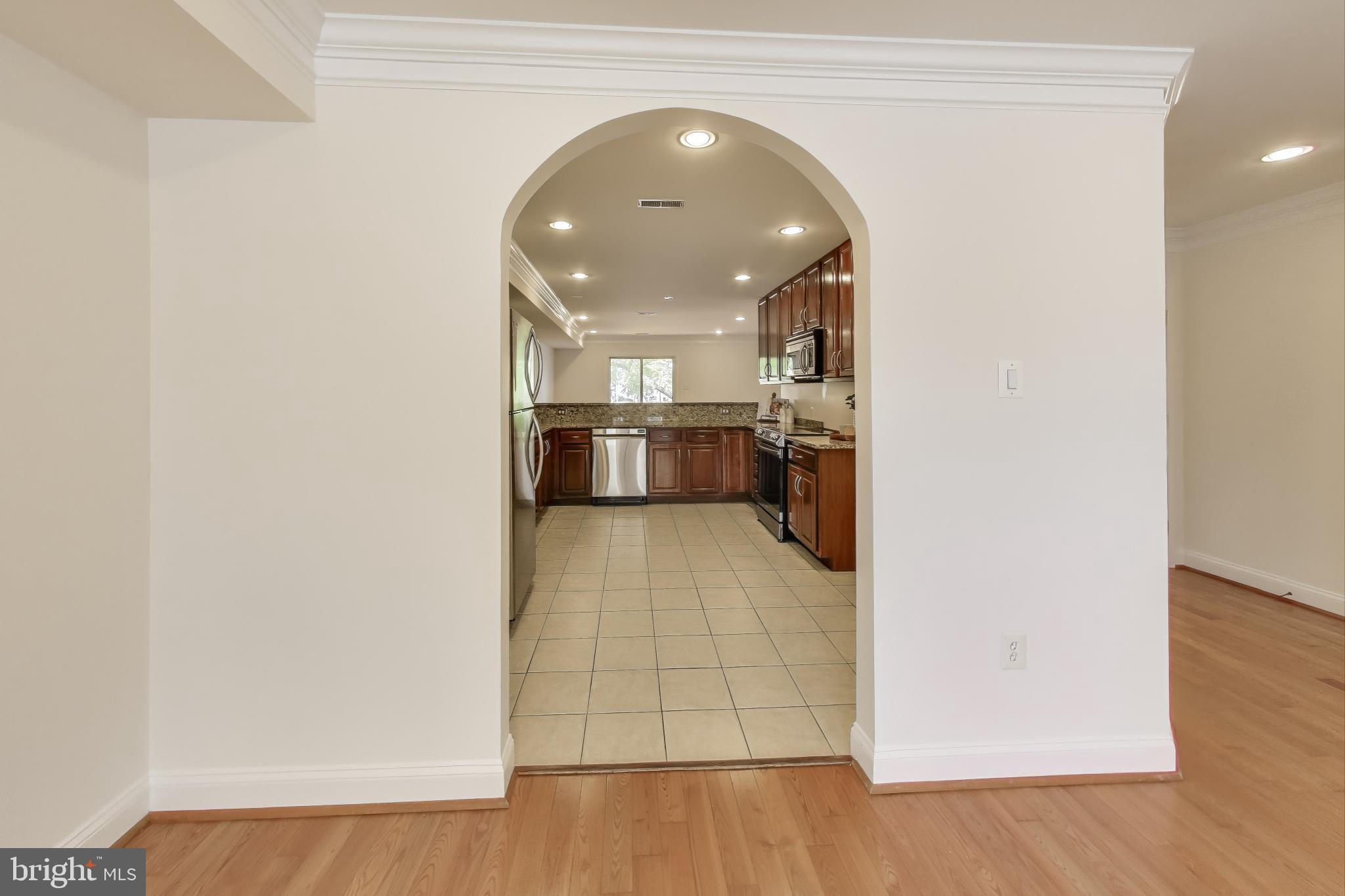 429 Shepherd Street Northwest, Unit 1 Washington, DC 20011 - Photo 8 of 41 Beautiful Archways