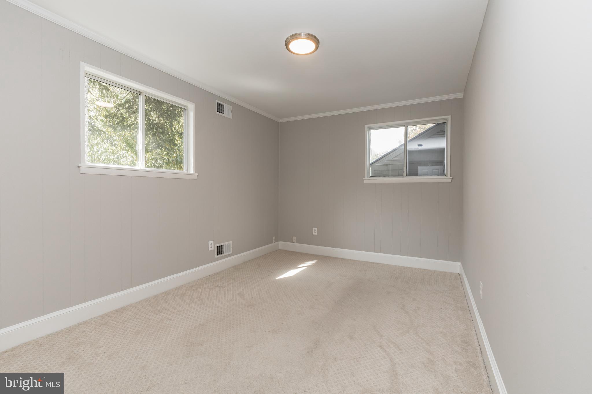 7502 Hogarth Street Springfield, VA 22151 - Photo 17 of 36 Gallery Image 17