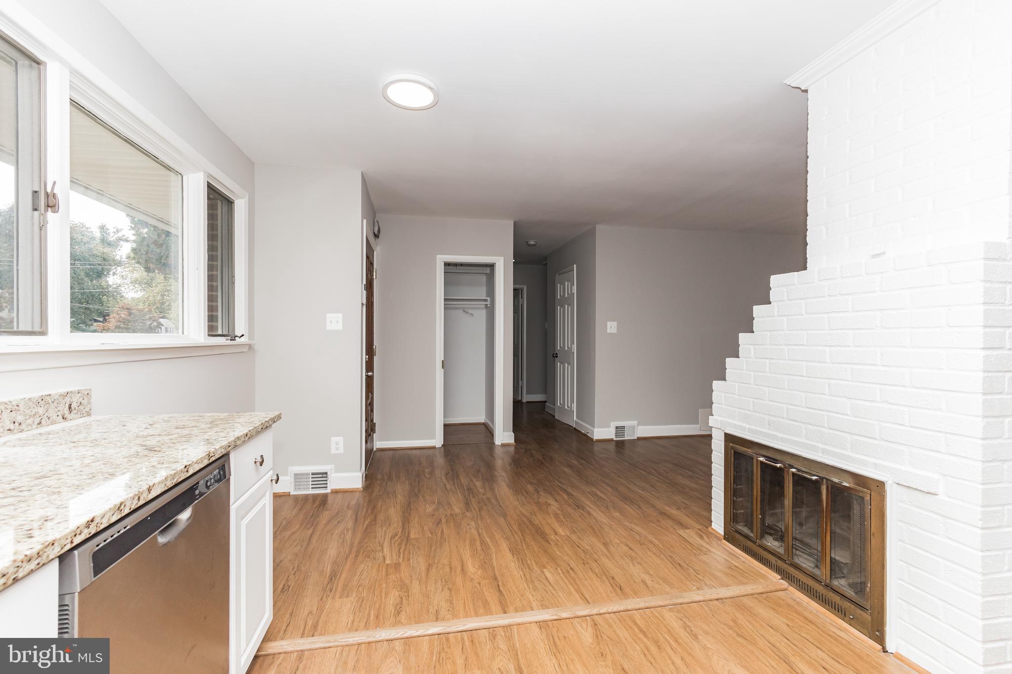 7502 Hogarth Street Springfield, VA 22151 - Photo 9 of 36 Gallery Image 9