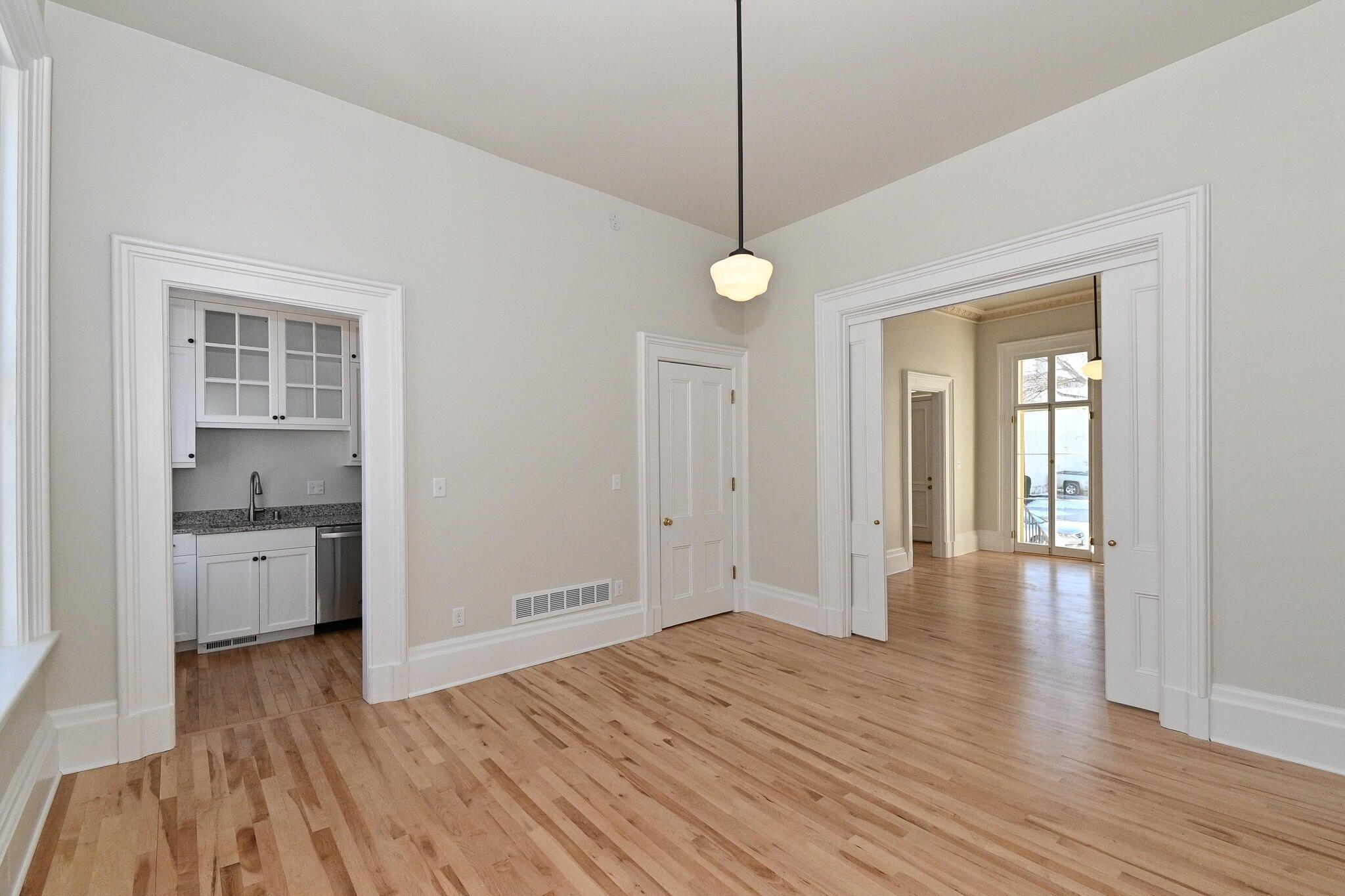 408 South 3rd Street Milwaukee, WI 53204 - Photo 9 of 29 DR3