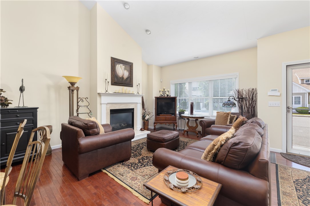 500 Mendon Road, Unit 6 Cumberland, RI 02864 - Photo 5 of 32