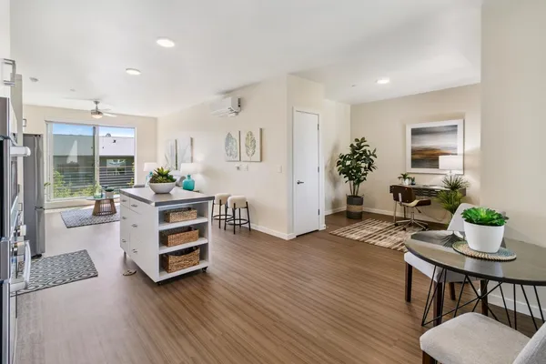 $319,000 | 330 G Street, Unit 309, West Sacramento, CA 95605