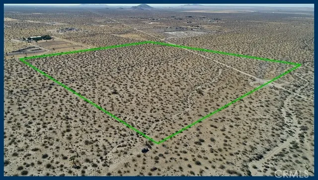 a view of a sky view