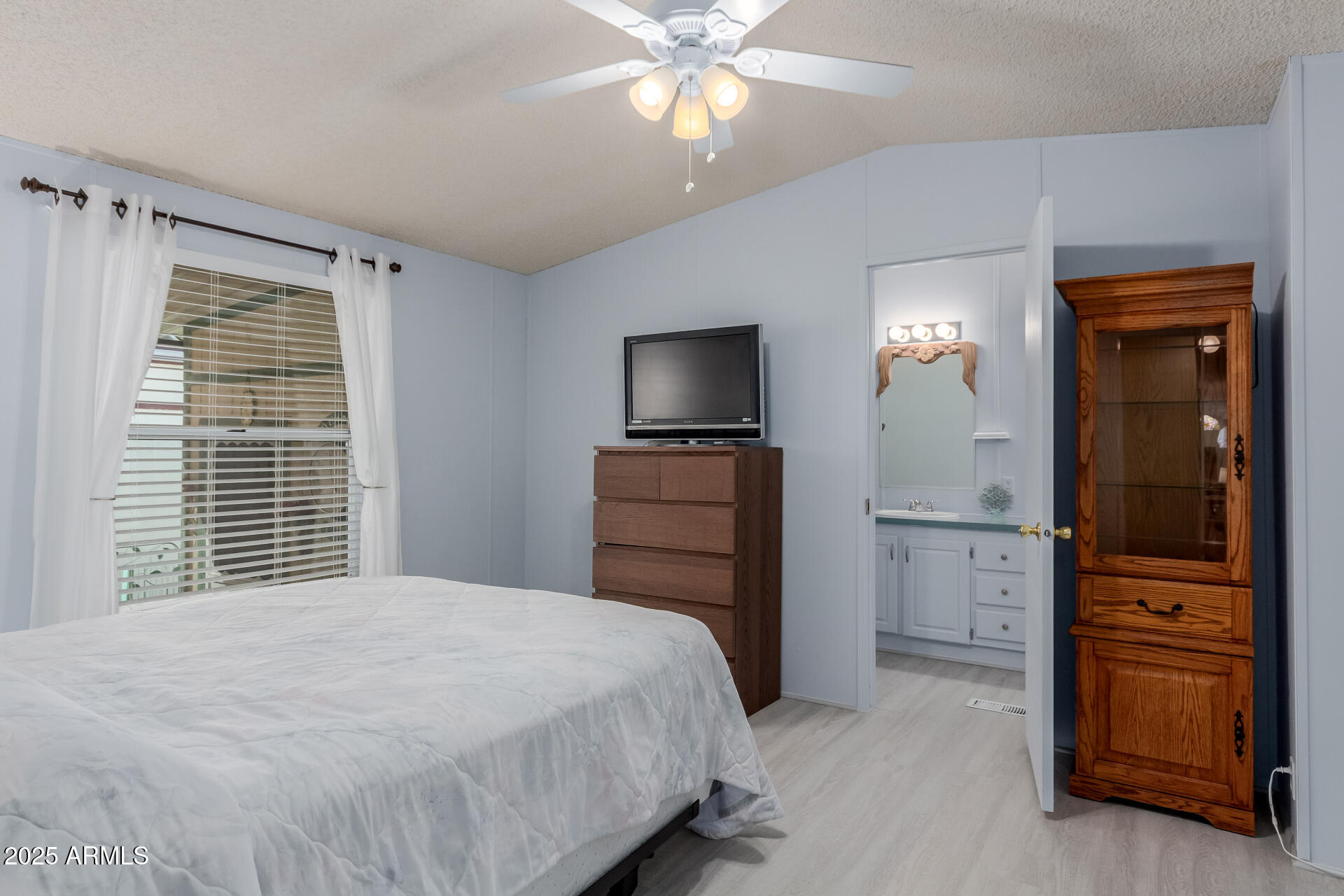 301 South Signal Butte Road, Unit 210 Apache Junction, AZ 85120 - Photo 10 of 23 15 Signal Butte