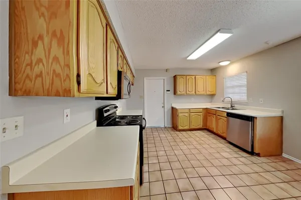 $2,320 | 2402 Bennington Drive, Arlington, TX 76018