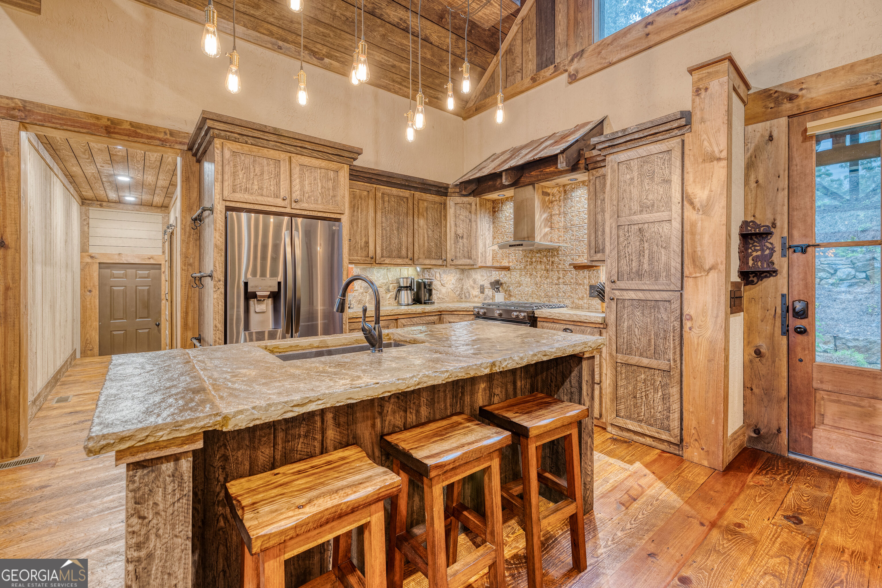 280 Point Of View, Unit 15 Blue Ridge, GA 30513 - Photo 14 of 68 Gallery Image 14