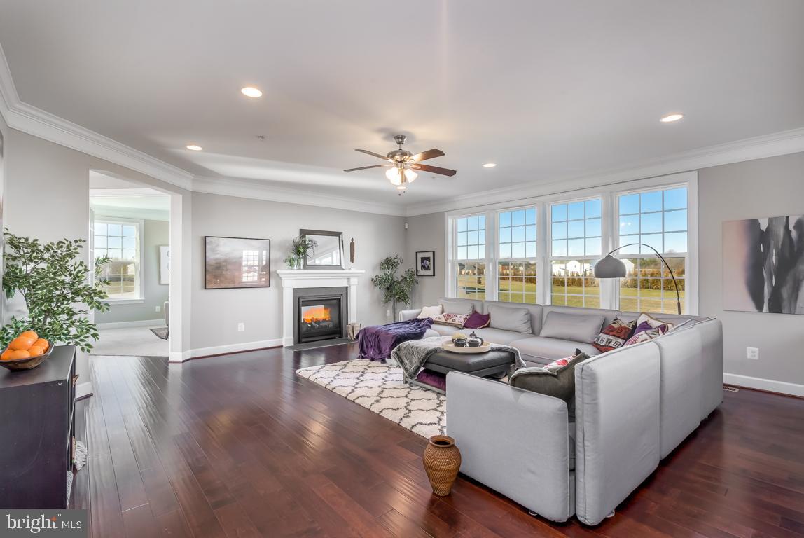 3800 Thomas Spriggs Road Bowie, MD 20721 - Photo 14 of 47 Family Room