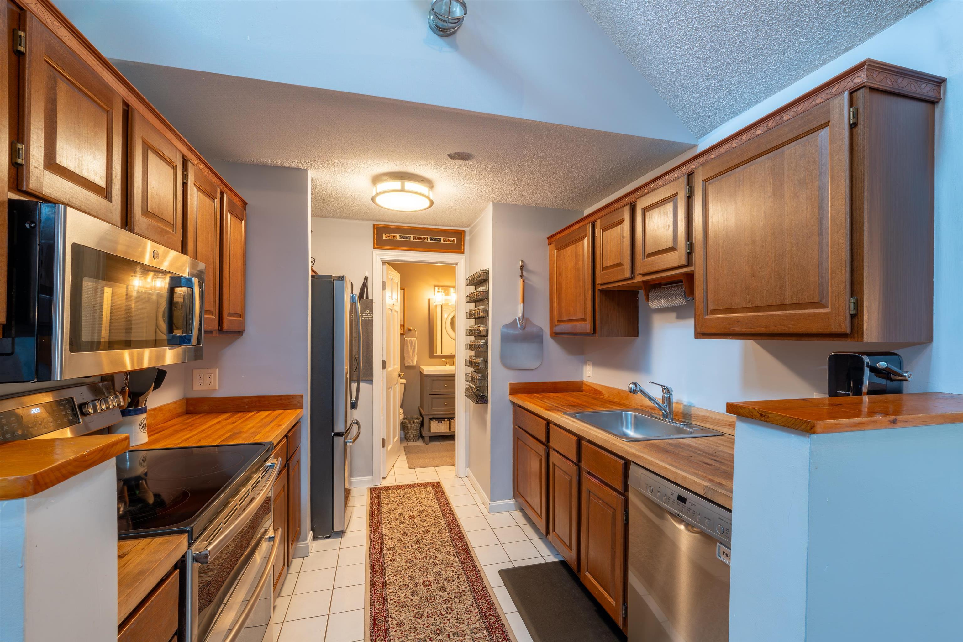 42 Heritage Condos Way, Unit 22 Woodstock, VT 05091 - Photo 14 of 24