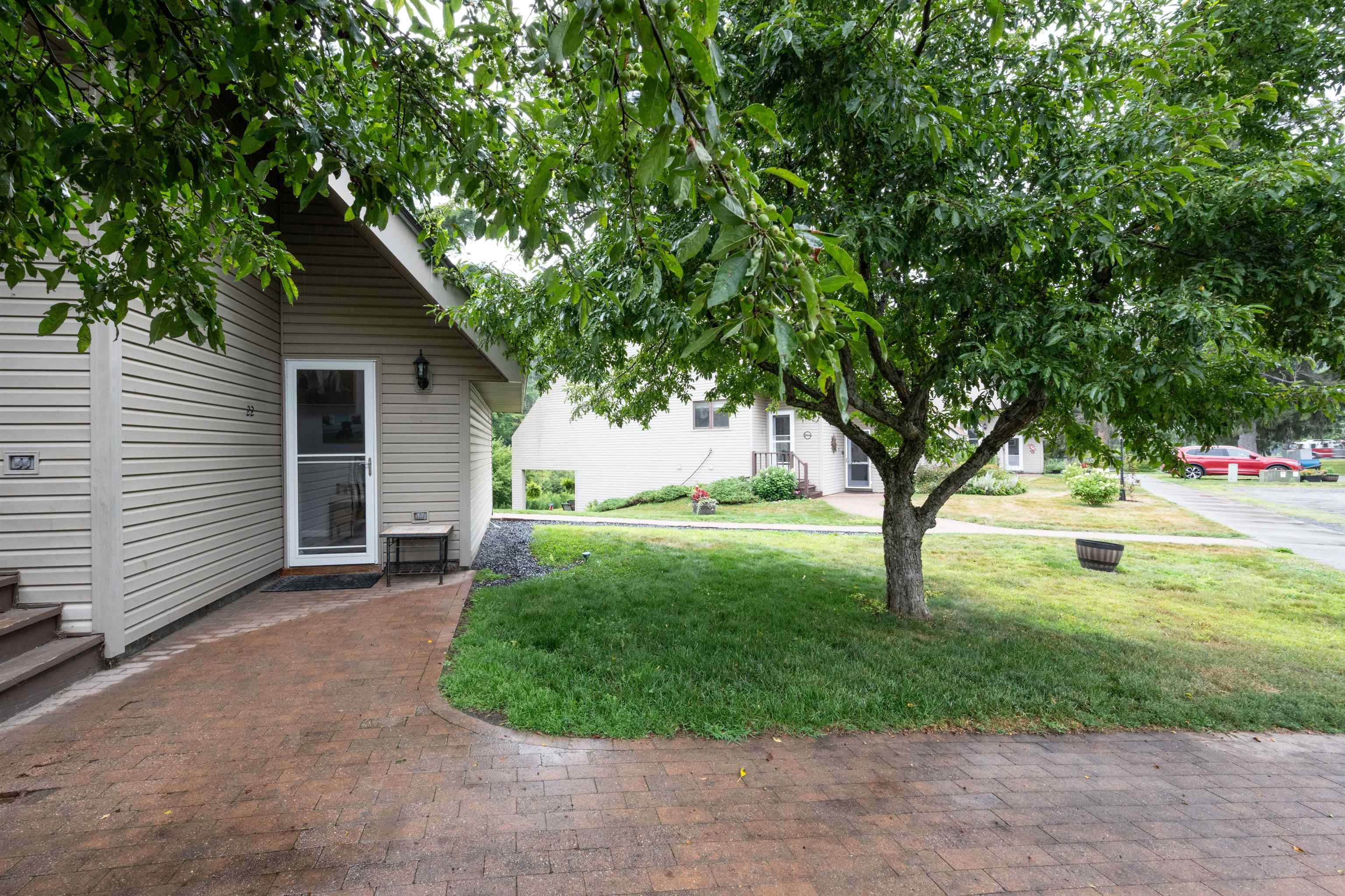 42 Heritage Condos Way, Unit 22 Woodstock, VT 05091 - Photo 2 of 24