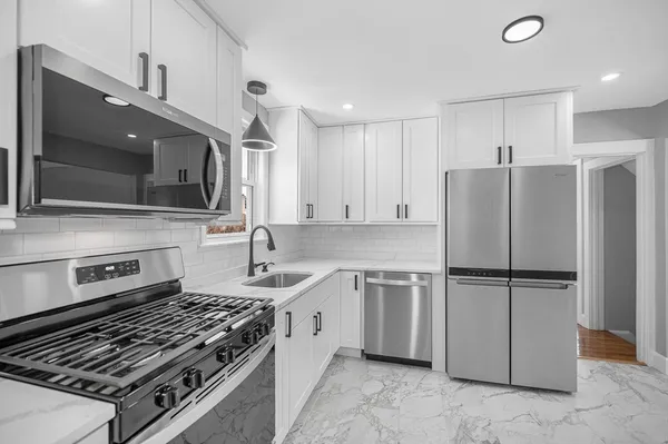 $594,900 | 8 Mt Auburn Street, Lawrence, MA 01843