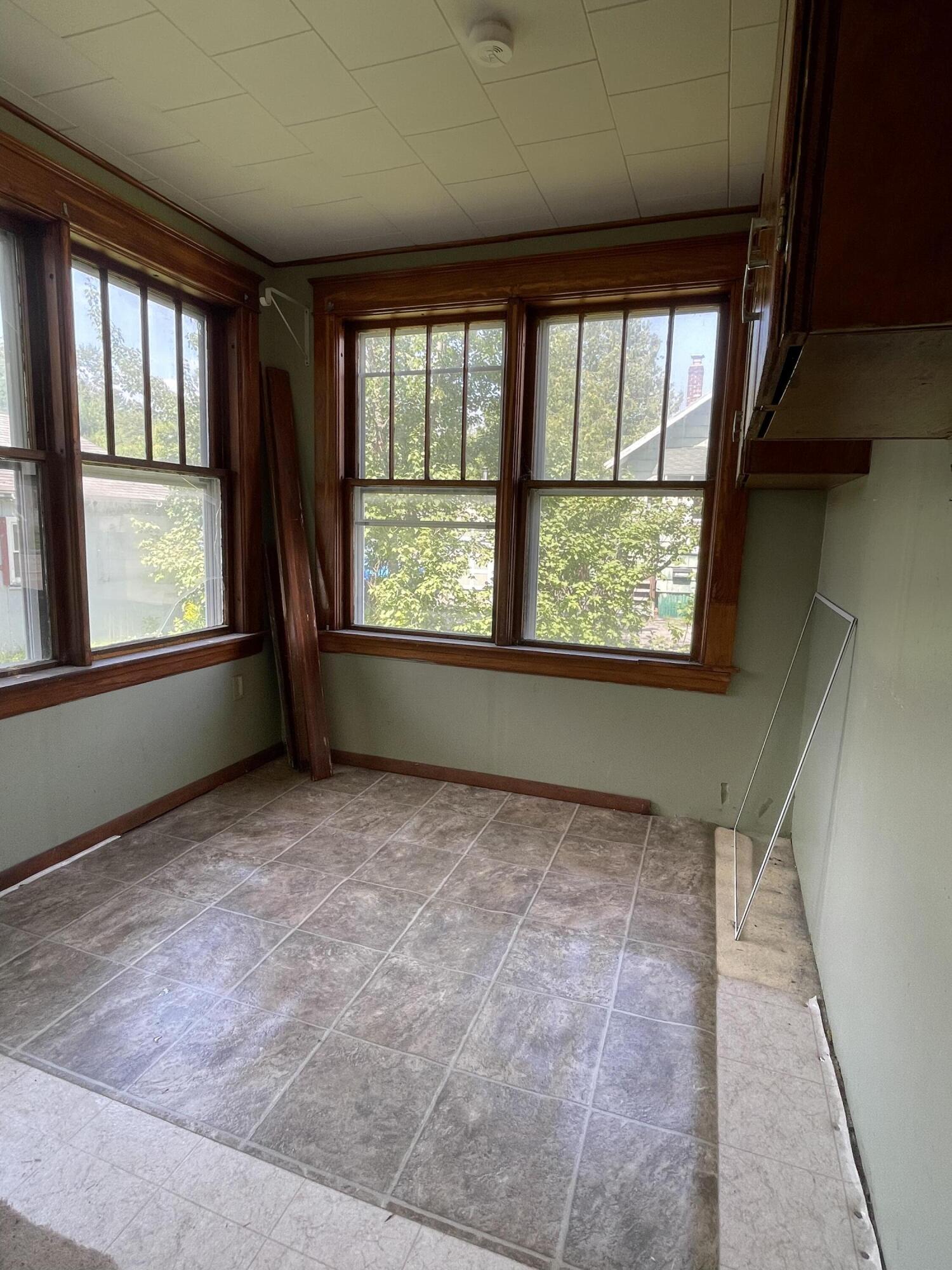 112 Bates Street Millinocket, ME 04462 - Photo 32 of 44 E11BE33E-0C33-401D-8755-E176342AF428