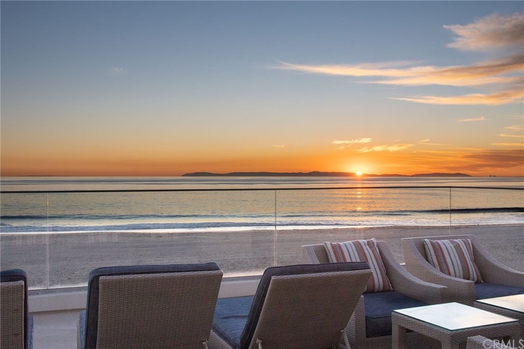 4807 Seashore Drive Newport Beach, CA 92663 - Photo 3 of 33