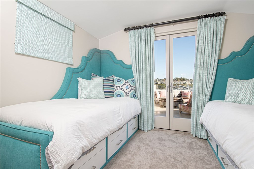 4807 Seashore Drive Newport Beach, CA 92663 - Photo 26 of 33