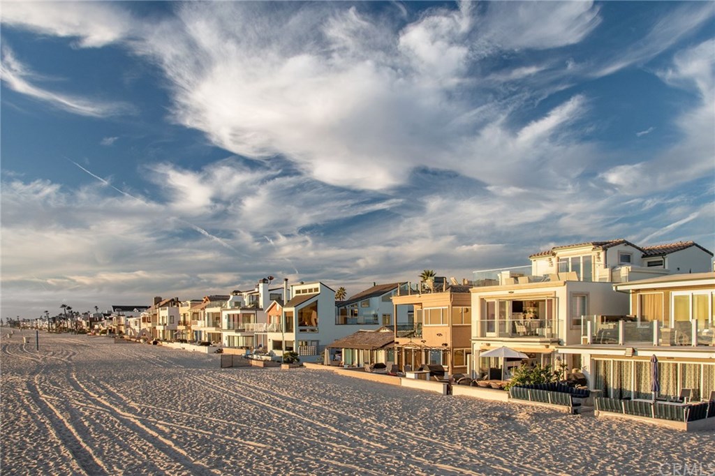 4807 Seashore Drive Newport Beach, CA 92663 - Photo 9 of 33