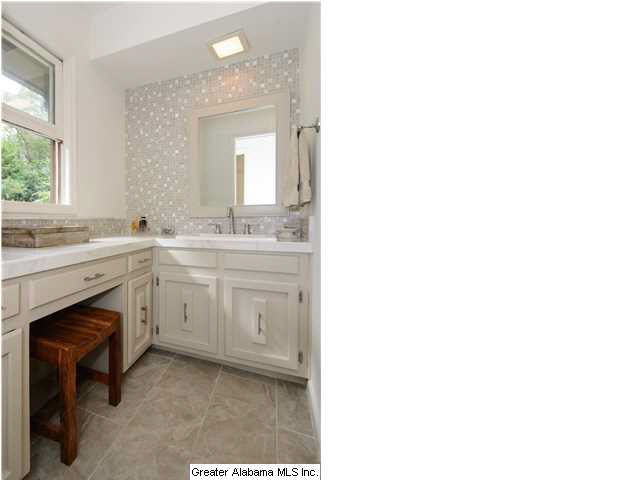 3668 Brookwood Road Birmingham, AL 35213 - Photo 20 of 32