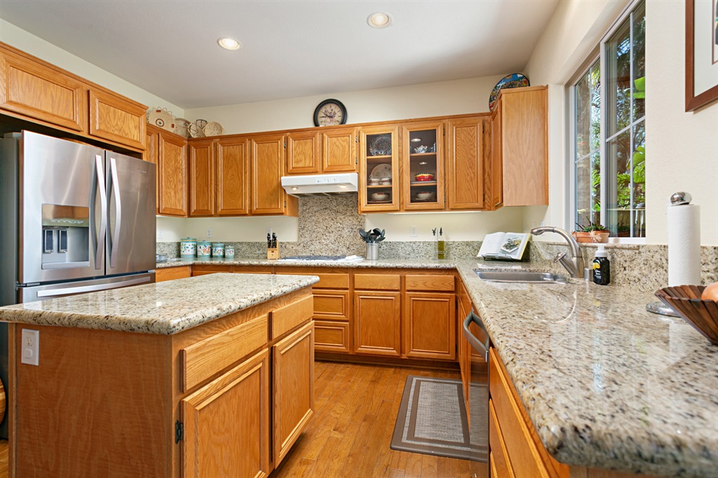 5048 Ashberry Road Carlsbad, CA 92008 - Photo 7 of 25 Gallery Image 7