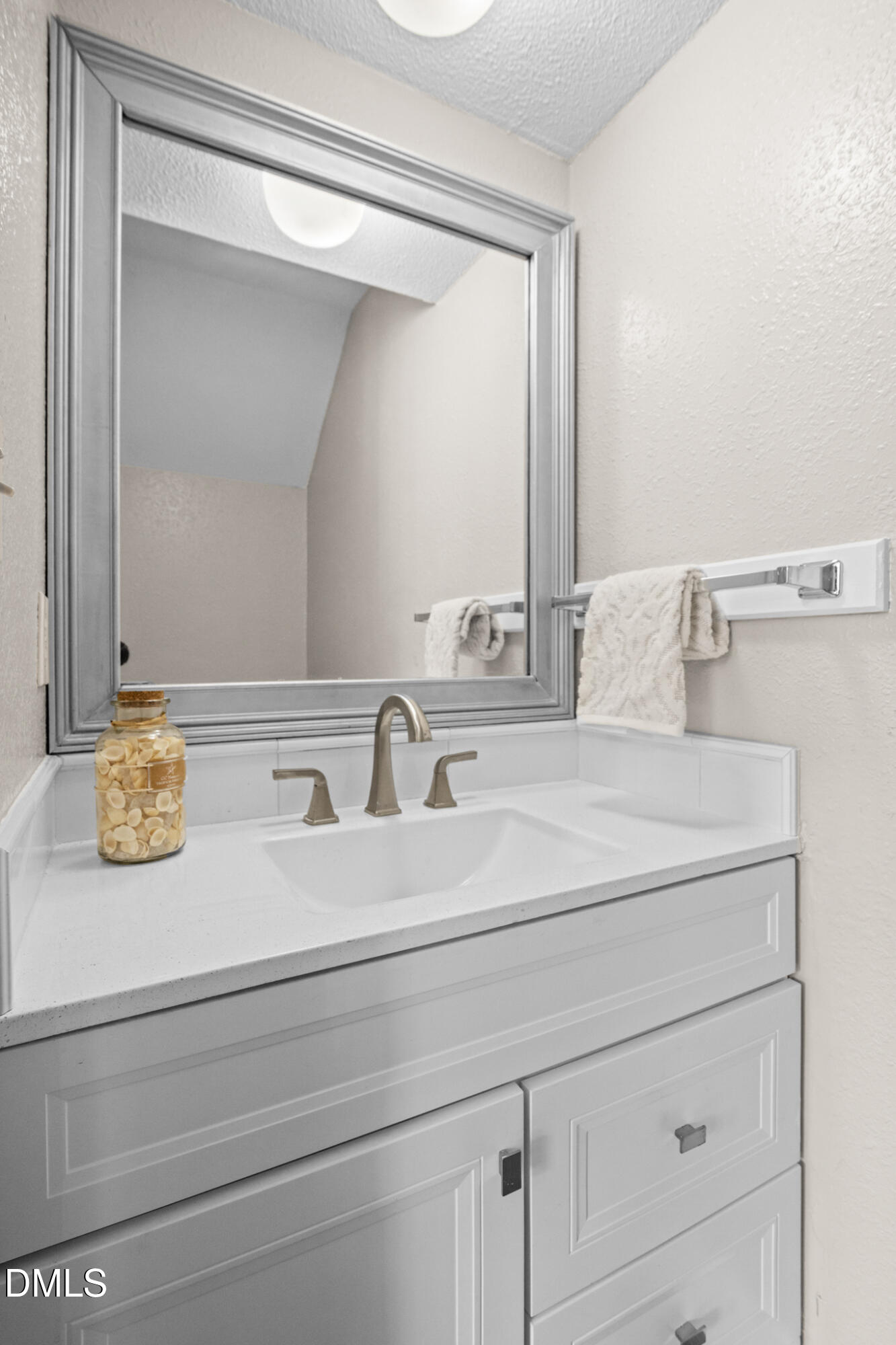 2500 Avent Ferry Road, Unit 201 Raleigh, NC 27606 - Photo 9 of 25