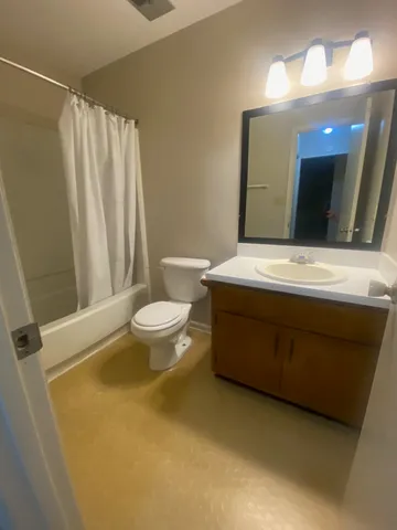 $1,200 | 3204 Ginger Drive, Unit C, Tallahassee, FL 32308