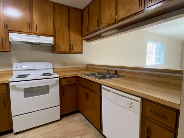 $1,200 | 3204 Ginger Drive, Unit C, Tallahassee, FL 32308