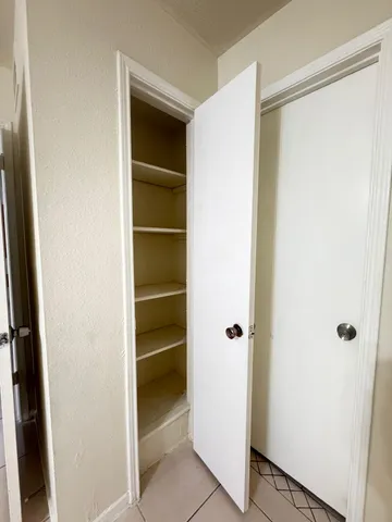 $150,000 | 6606 De Moss Drive, Unit 1713, Houston, TX 77074