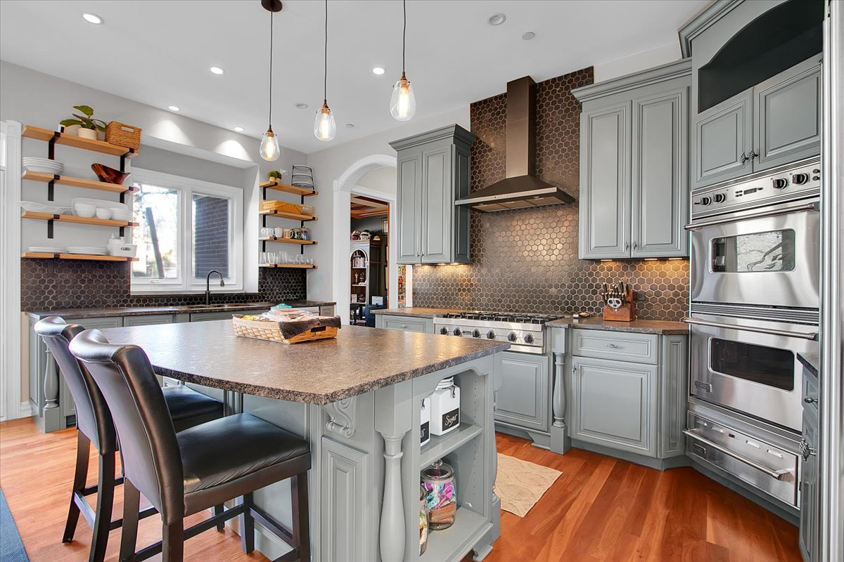 552 Ahlstrand Road Glen Ellyn, IL 60137 - Photo 16 of 51 Gallery Image 16