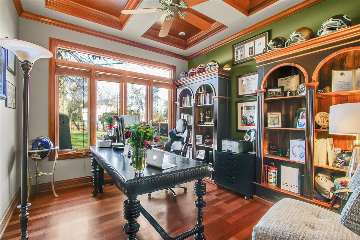 552 Ahlstrand Road Glen Ellyn, IL 60137 - Photo 17 of 51 Gallery Image 17