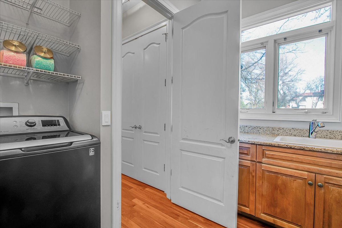 552 Ahlstrand Road Glen Ellyn, IL 60137 - Photo 19 of 51 Gallery Image 19
