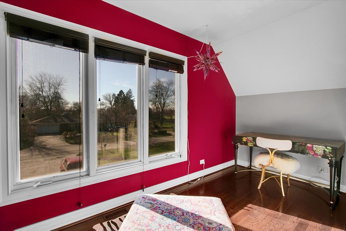 552 Ahlstrand Road Glen Ellyn, IL 60137 - Photo 28 of 51 Gallery Image 28