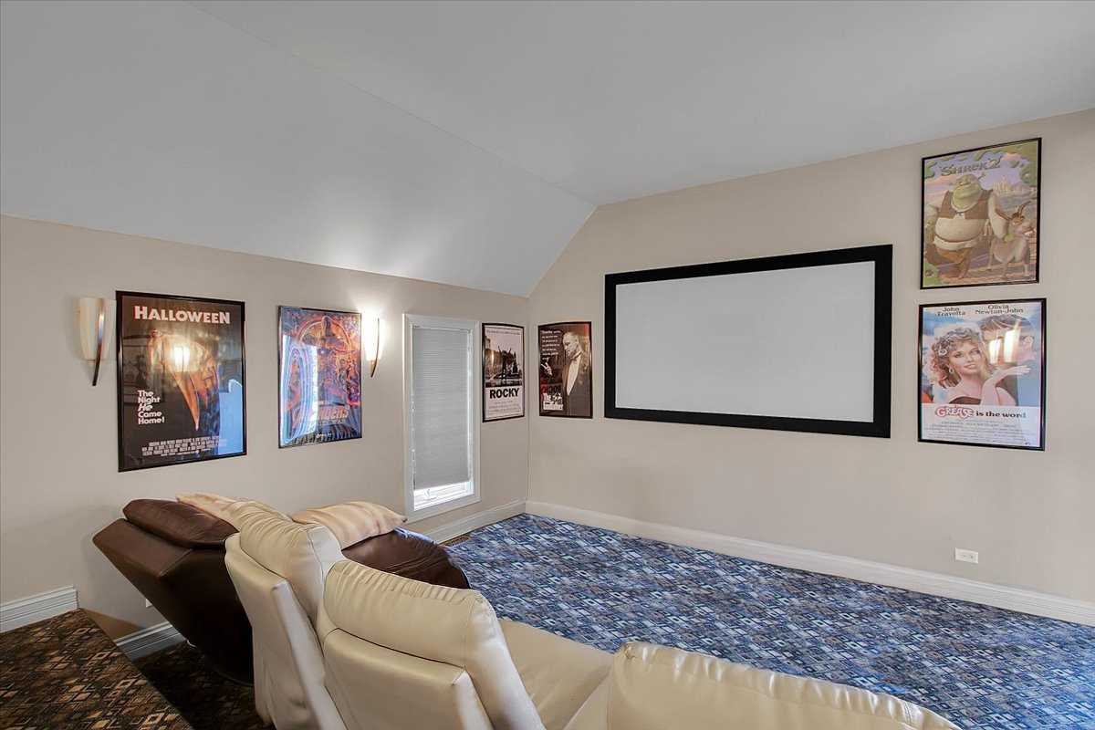 552 Ahlstrand Road Glen Ellyn, IL 60137 - Photo 33 of 51 Gallery Image 33