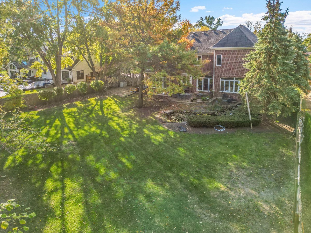 552 Ahlstrand Road Glen Ellyn, IL 60137 - Photo 43 of 51 Gallery Image 43