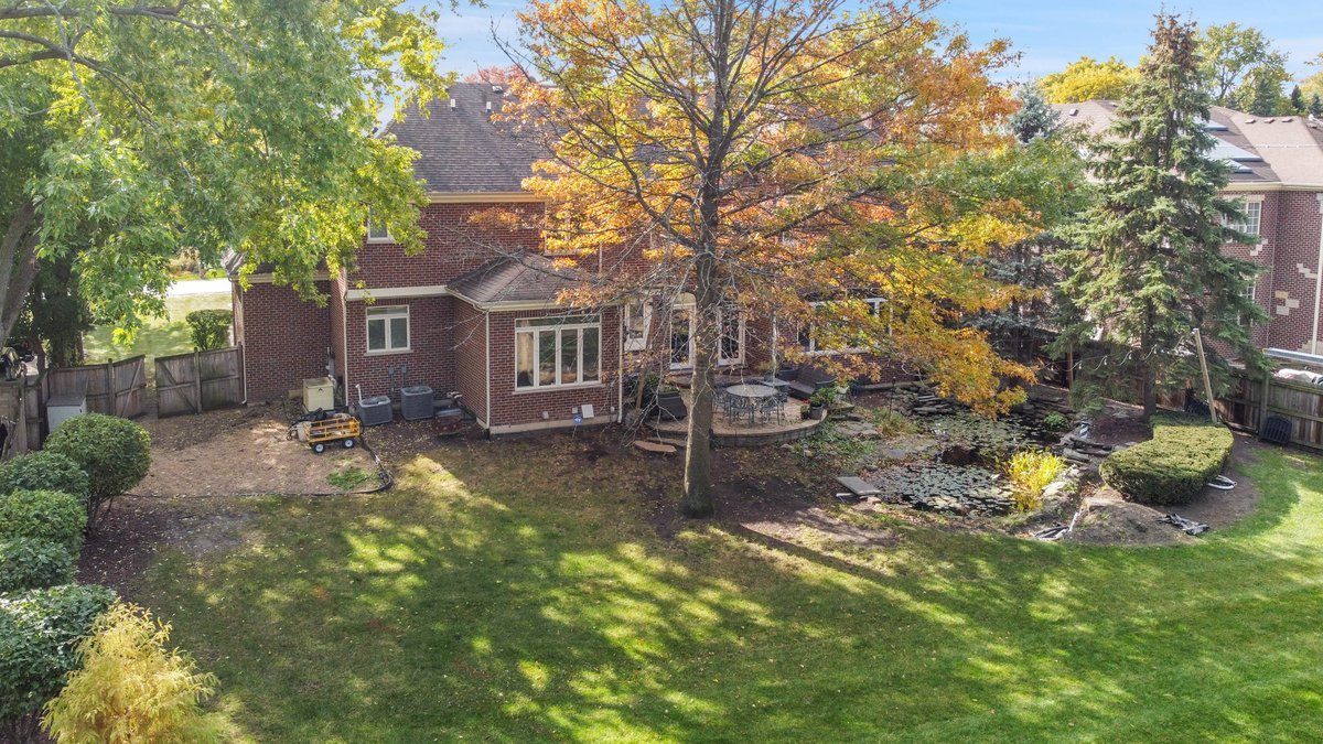 552 Ahlstrand Road Glen Ellyn, IL 60137 - Photo 44 of 51 Gallery Image 44