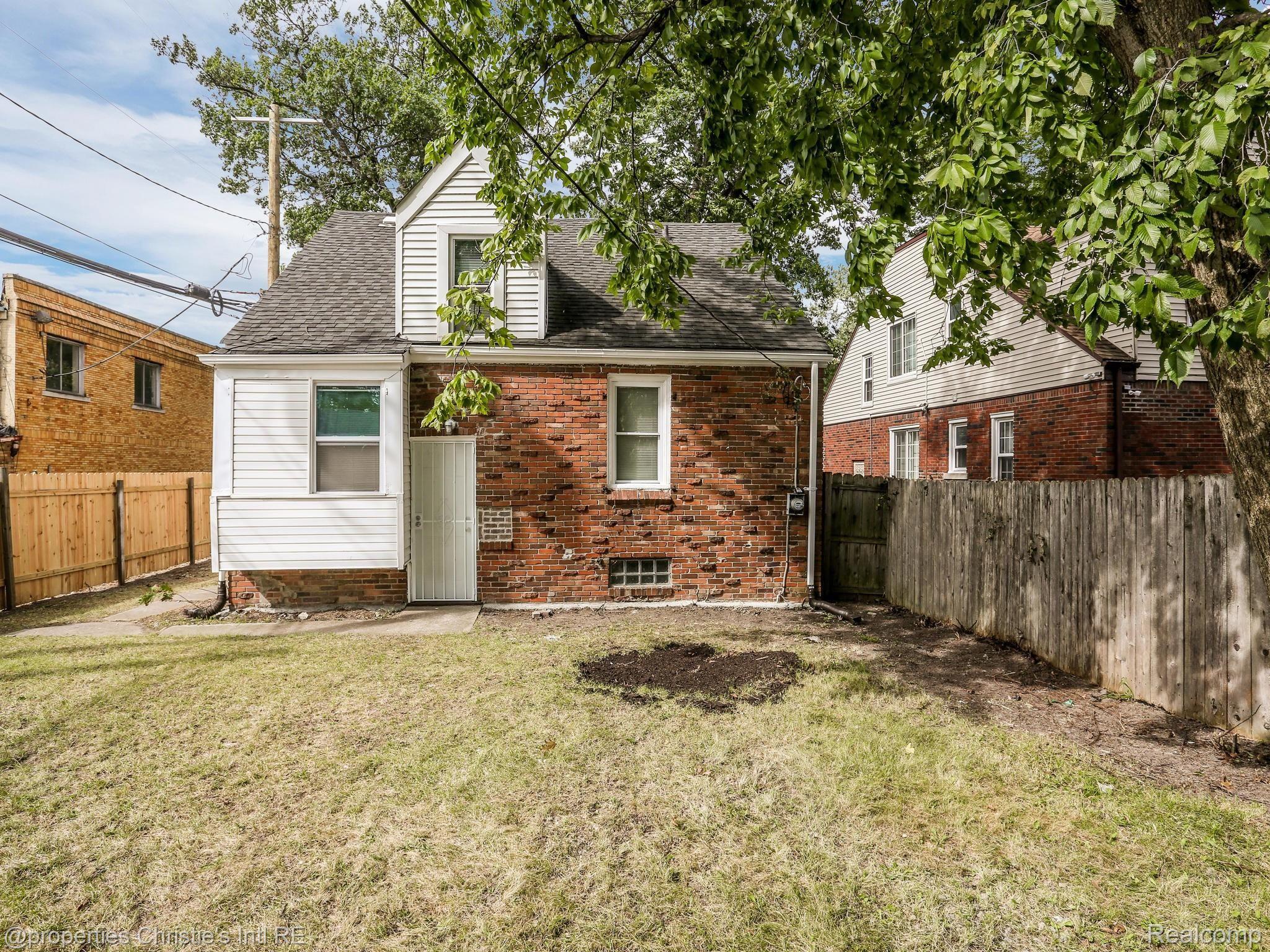5026 Yorkshire Rd Detroit MI-006-013-5026 Yorkshire Road-MLS_Size.jpg
