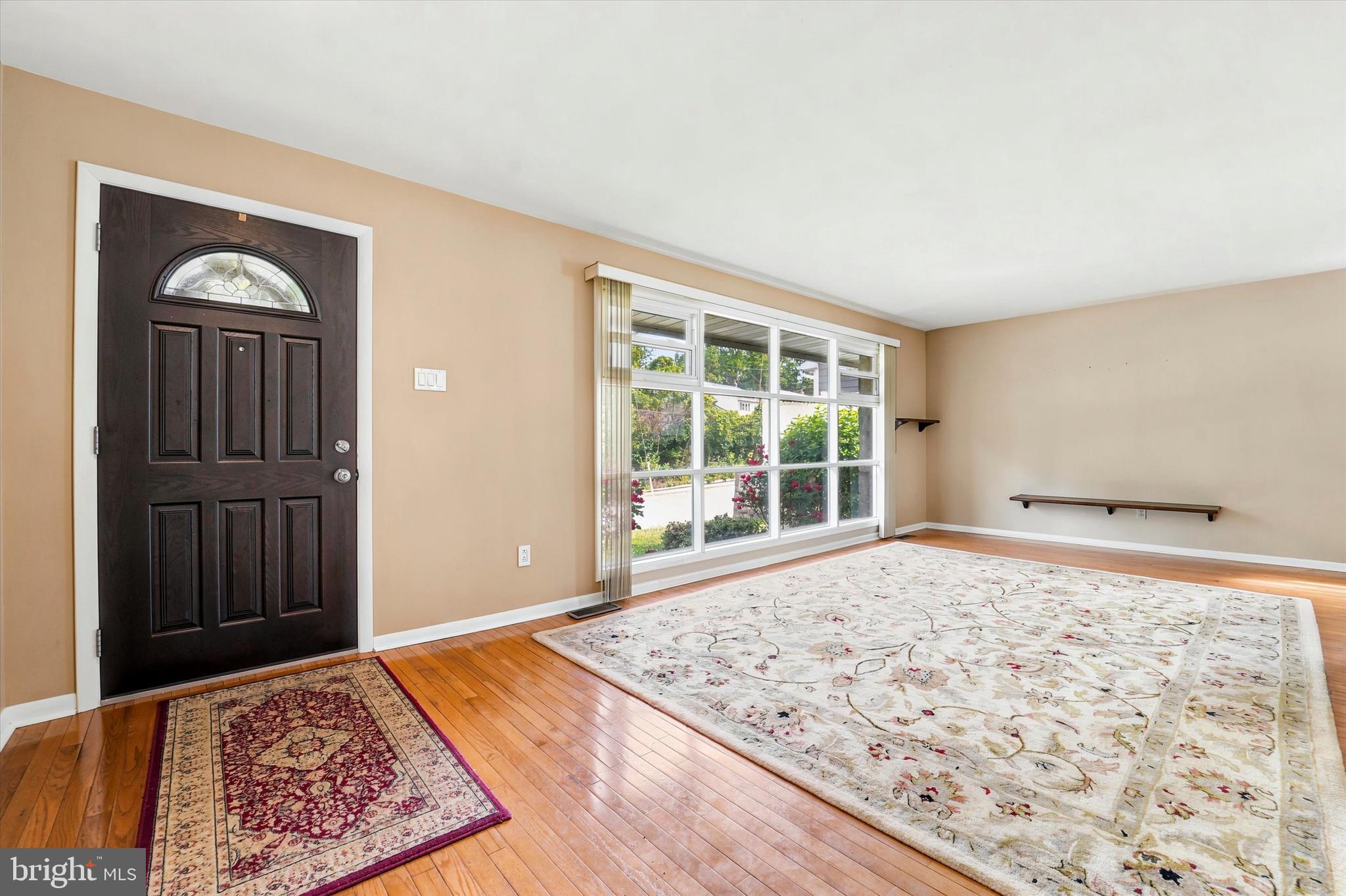 303 Glendale Road Havertown, PA 19083 - Photo 5 of 38
