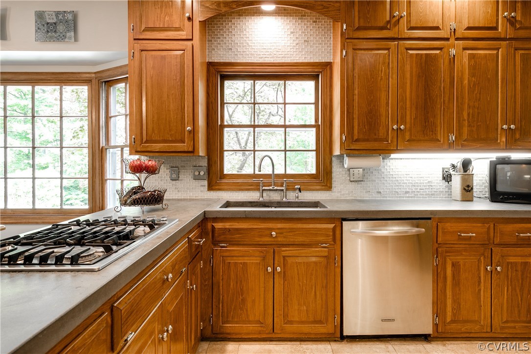 9800 Kingsbridge Road Henrico, VA 23238 - Photo 13 of 50 Kitchen