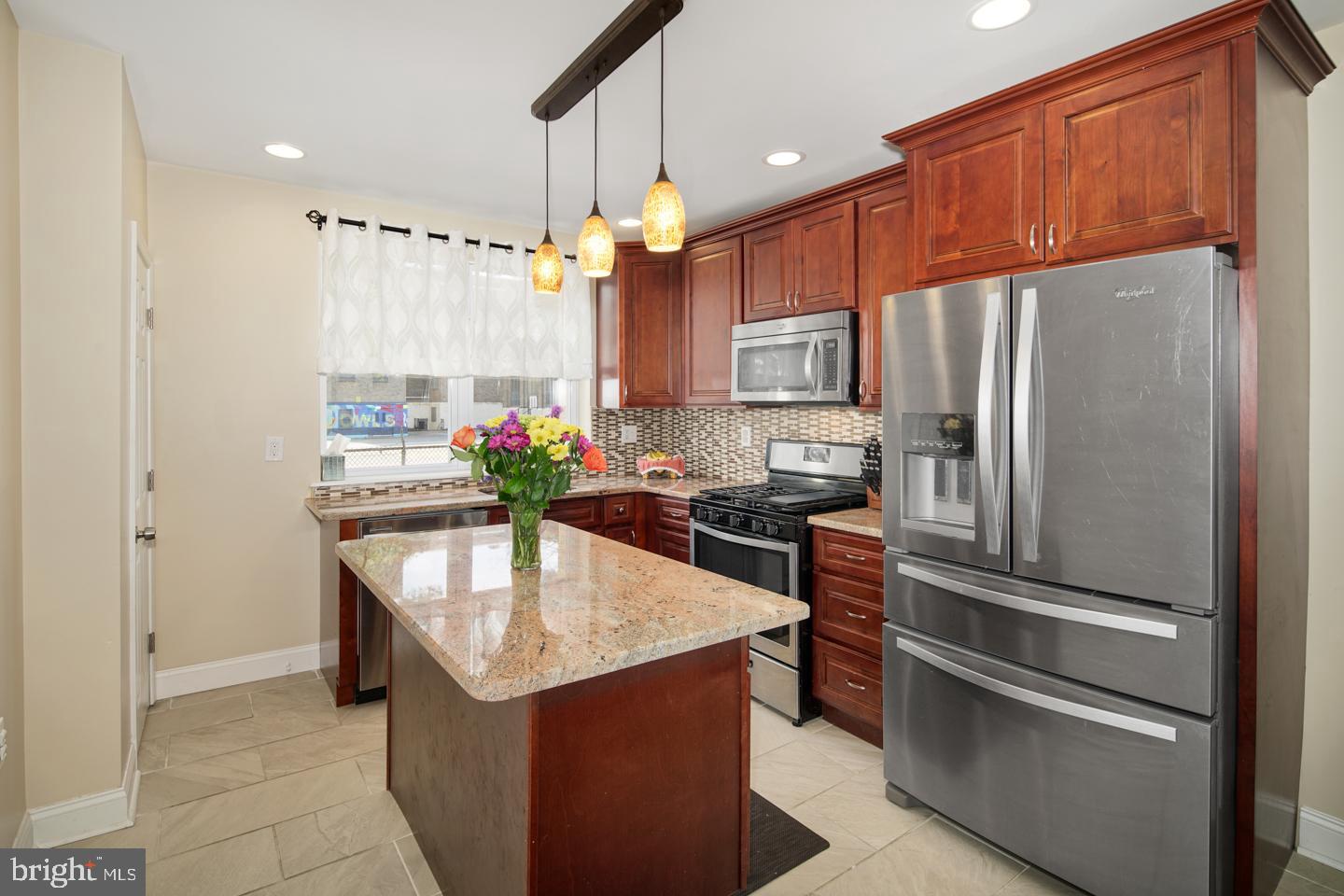 7387 Rugby Street Philadelphia, PA 19138 - Photo 13 of 32 Gallery Image 13