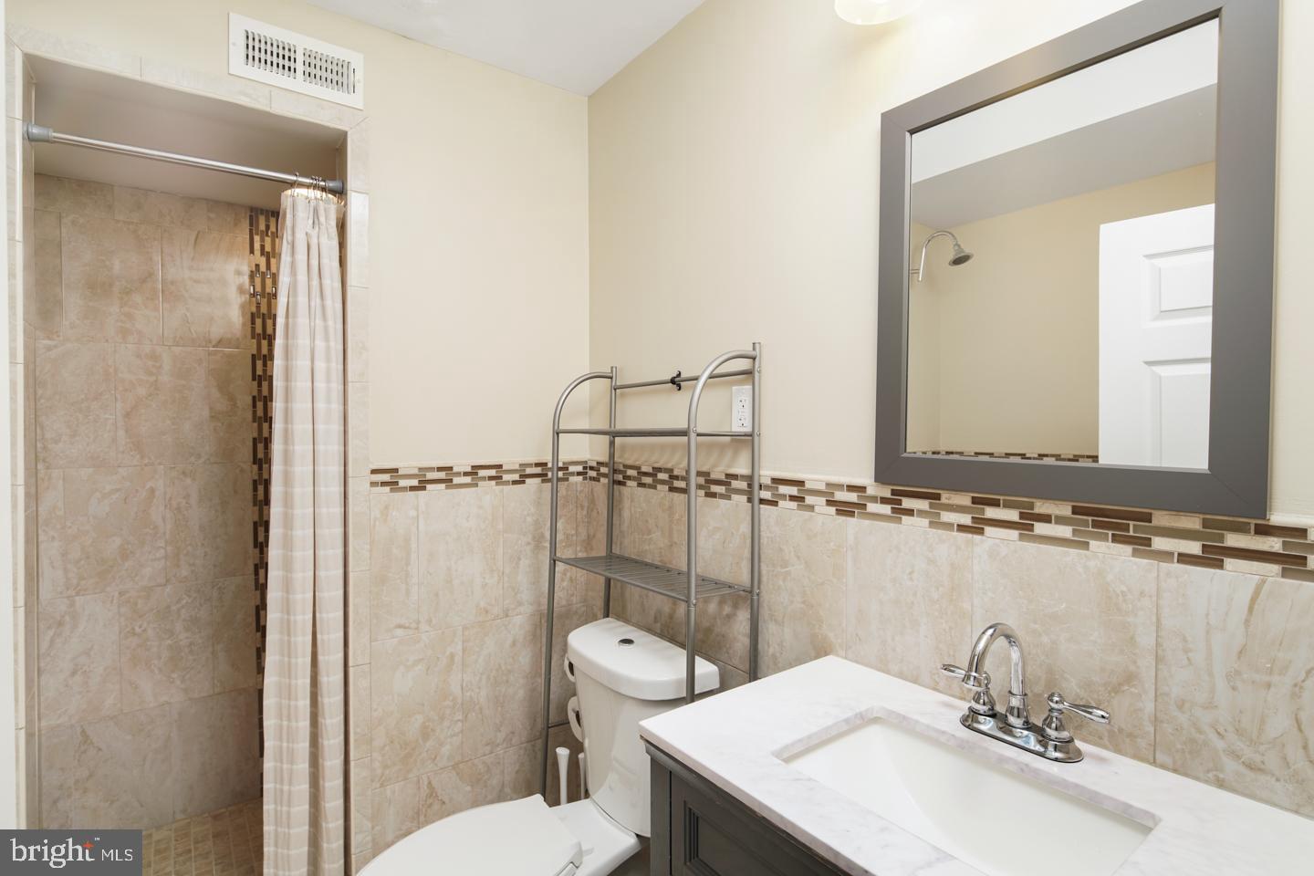 7387 Rugby Street Philadelphia, PA 19138 - Photo 18 of 32 Gallery Image 18