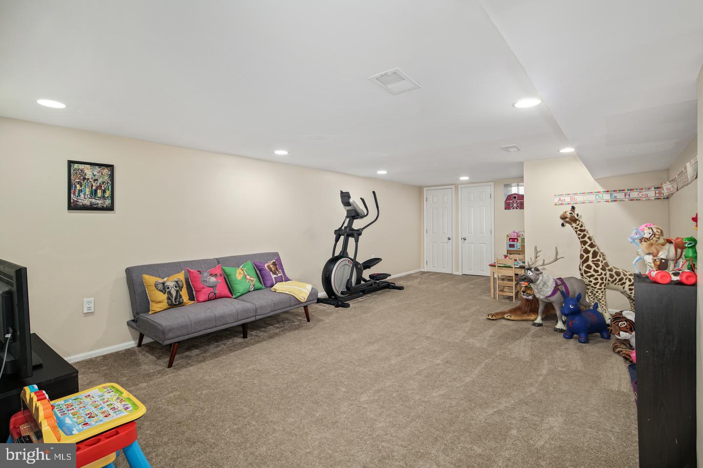 7387 Rugby Street Philadelphia, PA 19138 - Photo 23 of 32 Gallery Image 23