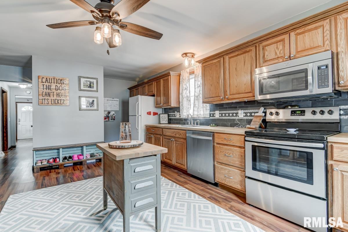 1925 North 22nd Street Springfield, IL 62702 - Photo 8 of 28