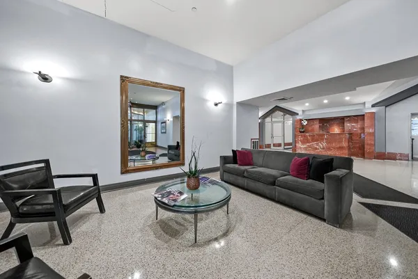 $2,500 | 1212 North Lasalle Boulevard, Unit 1709, Chicago, IL 60610