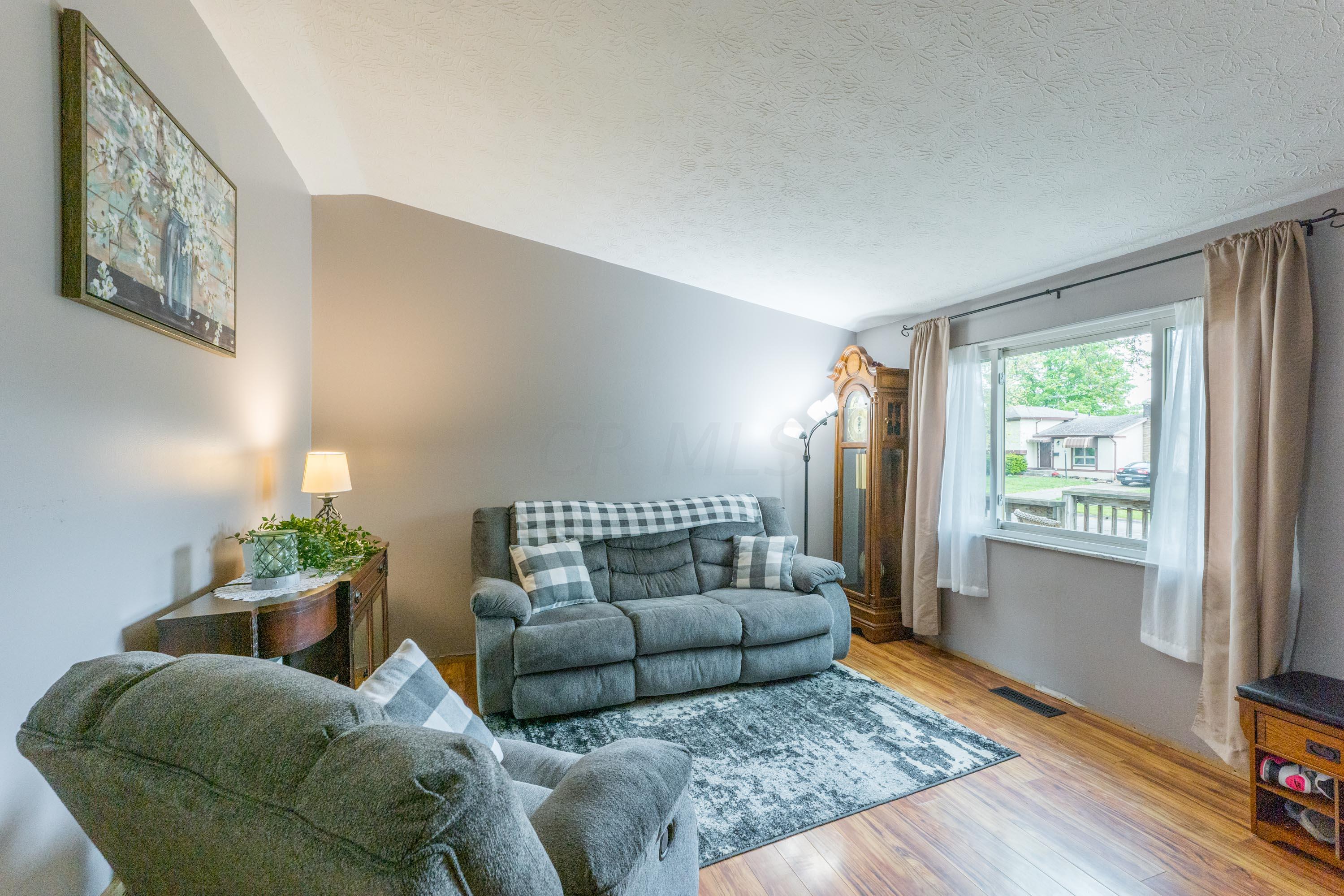 3167 Portman Road Columbus, OH 43232 - Photo 6 of 40 Gallery Image 6