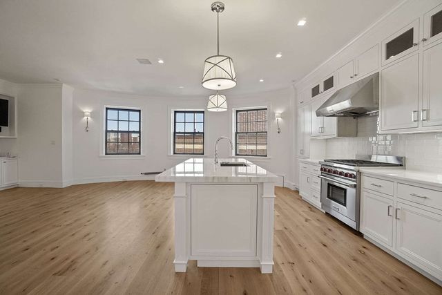 $1,650,000 | 95 Beacon Street, Unit 11, Boston, MA 02108