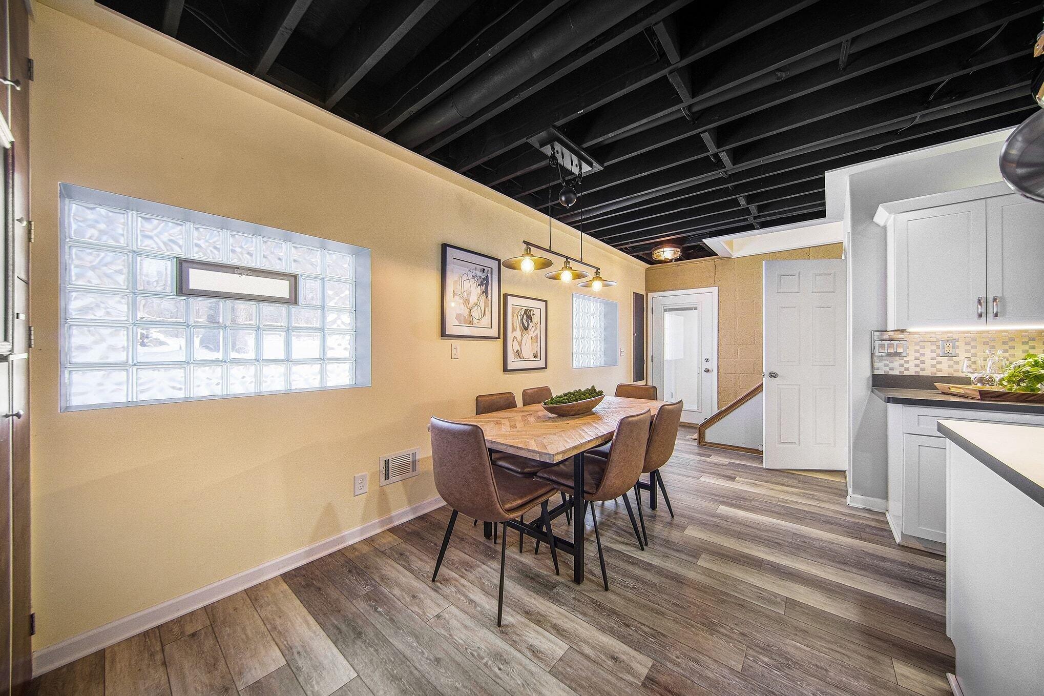 5990 Plymouth Road Ann Arbor, MI 48105 - Photo 11 of 28 003_file_8547