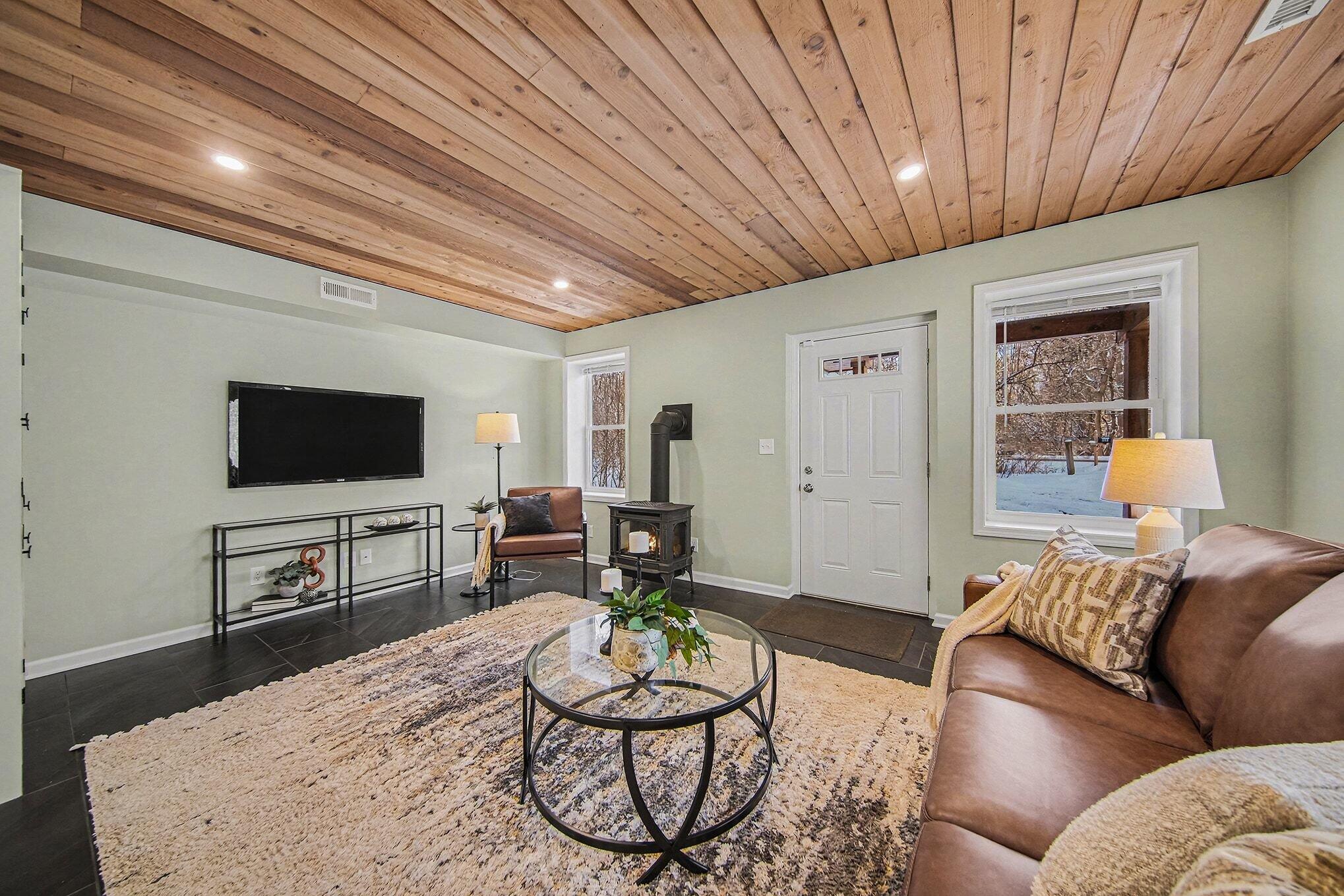 5990 Plymouth Road Ann Arbor, MI 48105 - Photo 6 of 28 011_file_8136