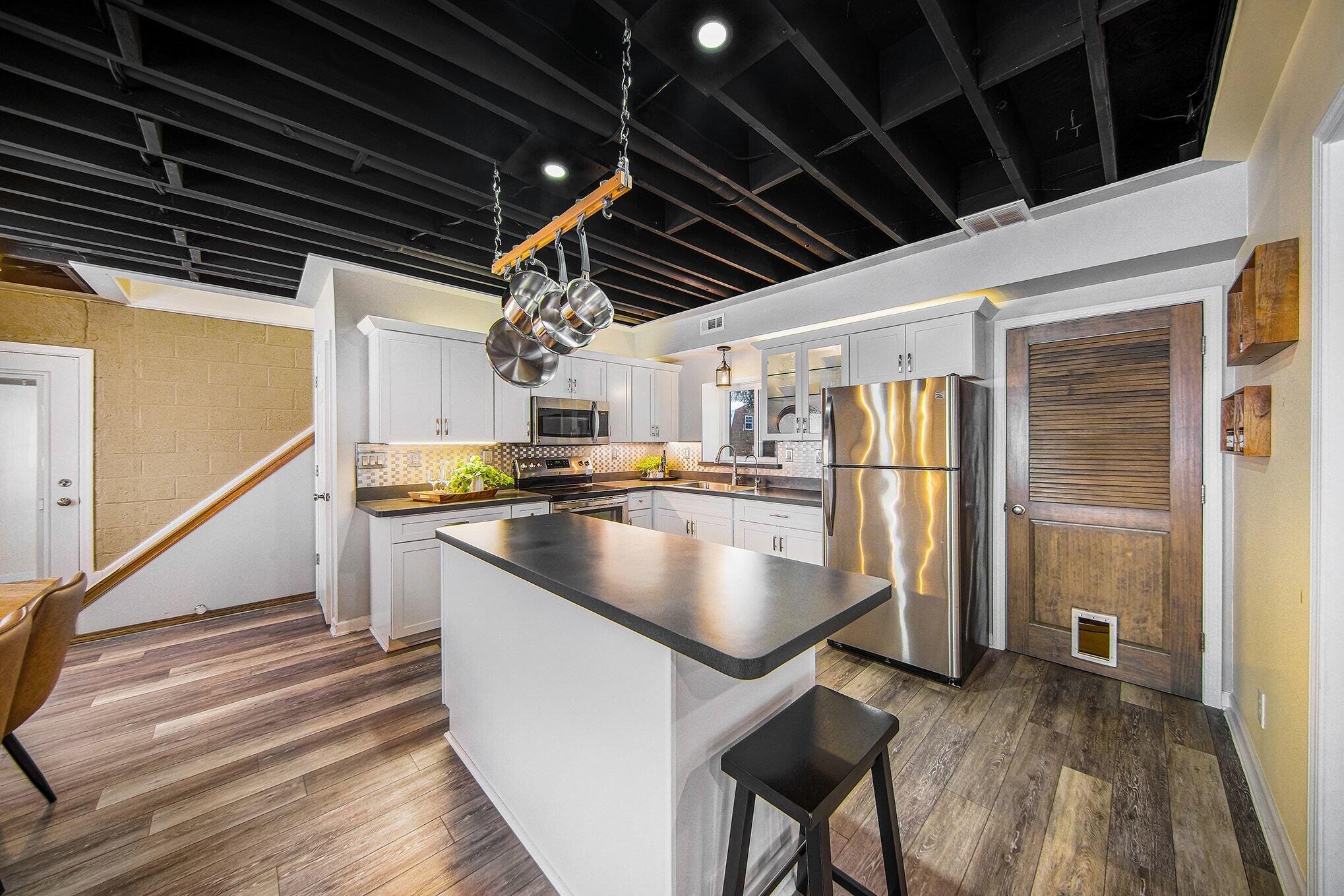 5990 Plymouth Road Ann Arbor, MI 48105 - Photo 9 of 28 007_file_7915